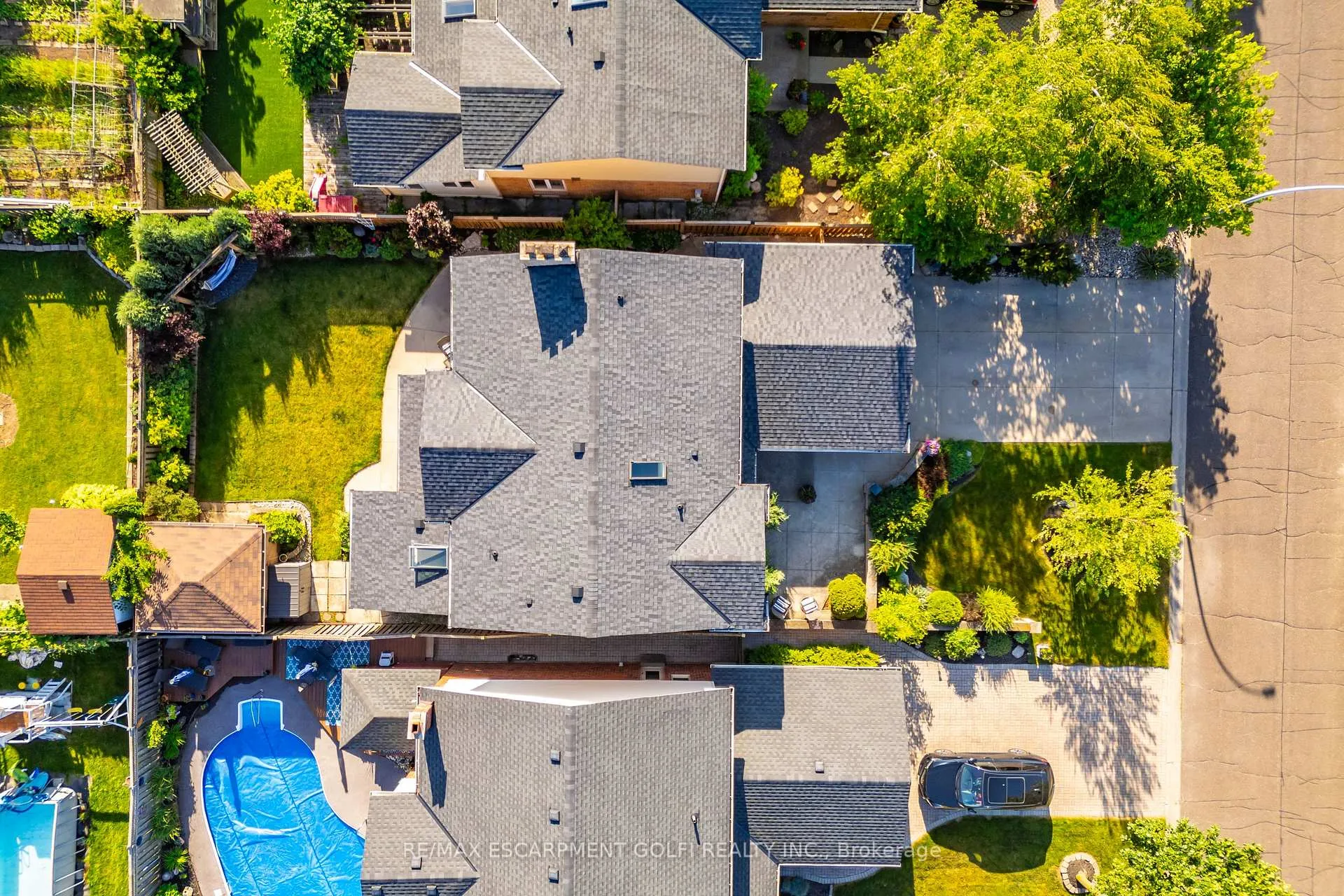 Photo 40 of 41 Hearthside Crescent, Hamilton, Stoney Creek — HOMEH