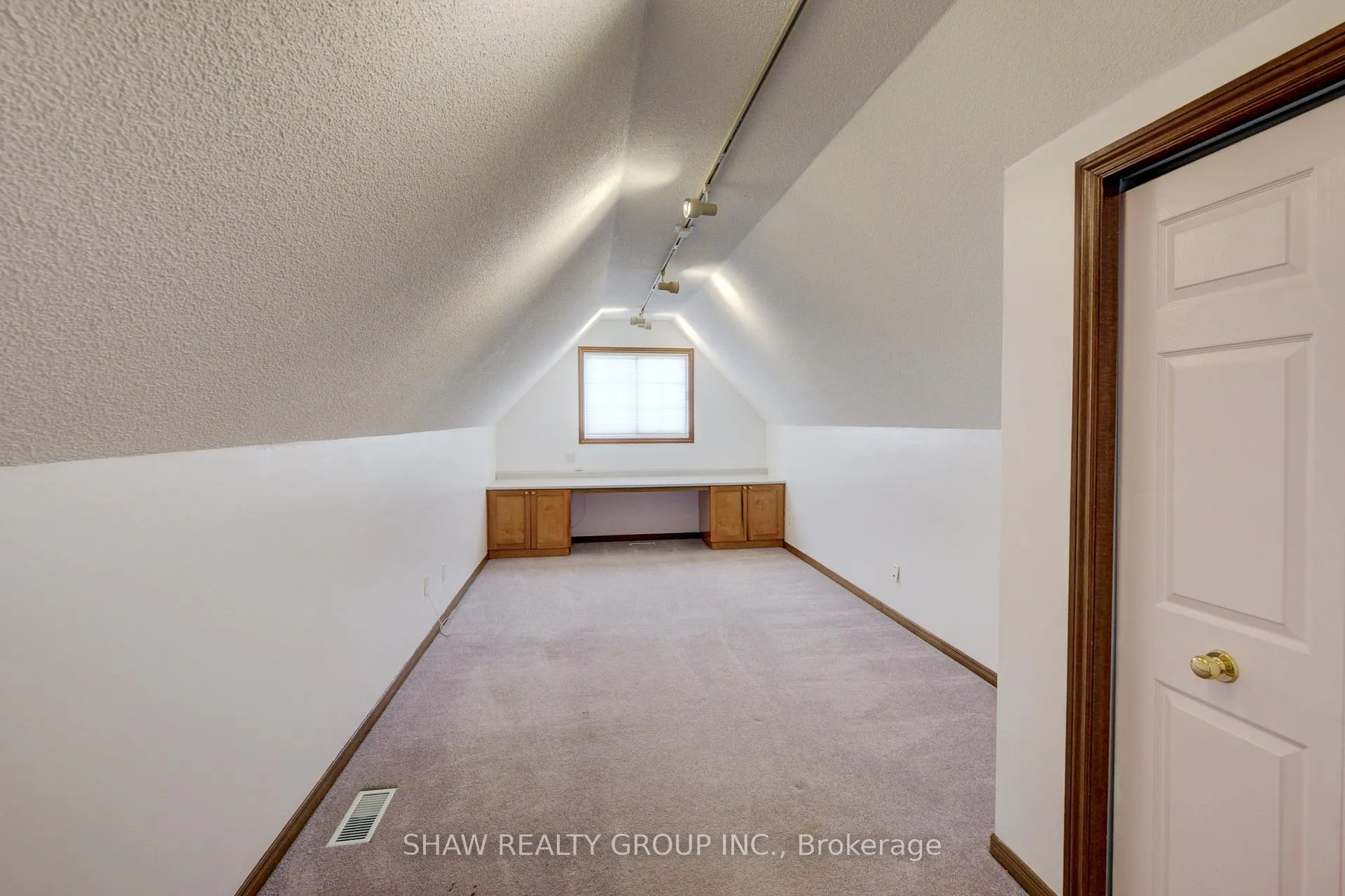 Photo 36 of 115 Nathan Court, Cambridge — HOMEH
