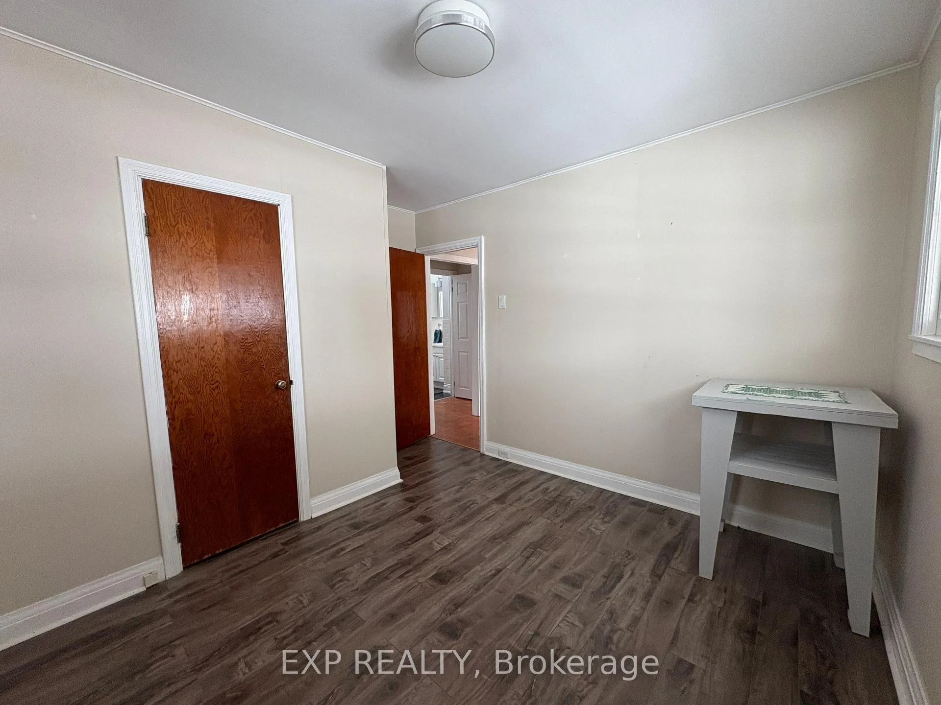 Photo 5 of 212 Thomas Street W, Greater Napanee — HOMEH