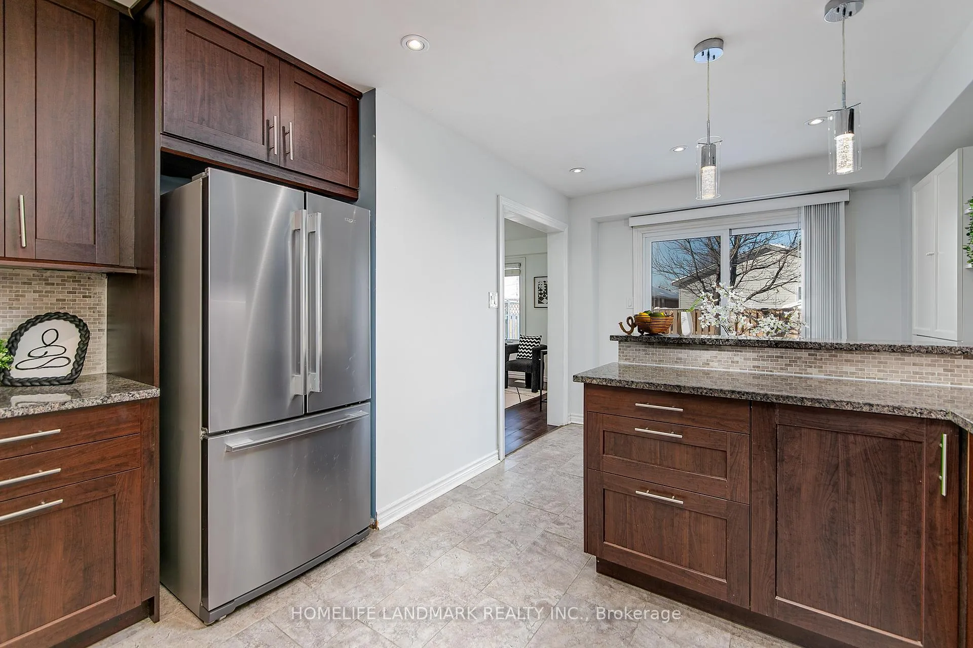 Photo 9 of 34 Quance Street, Barrie, Holly — HOMEH