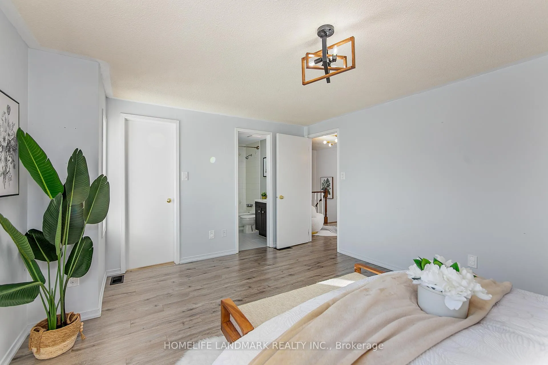Photo 22 of 34 Quance Street, Barrie, Holly — HOMEH