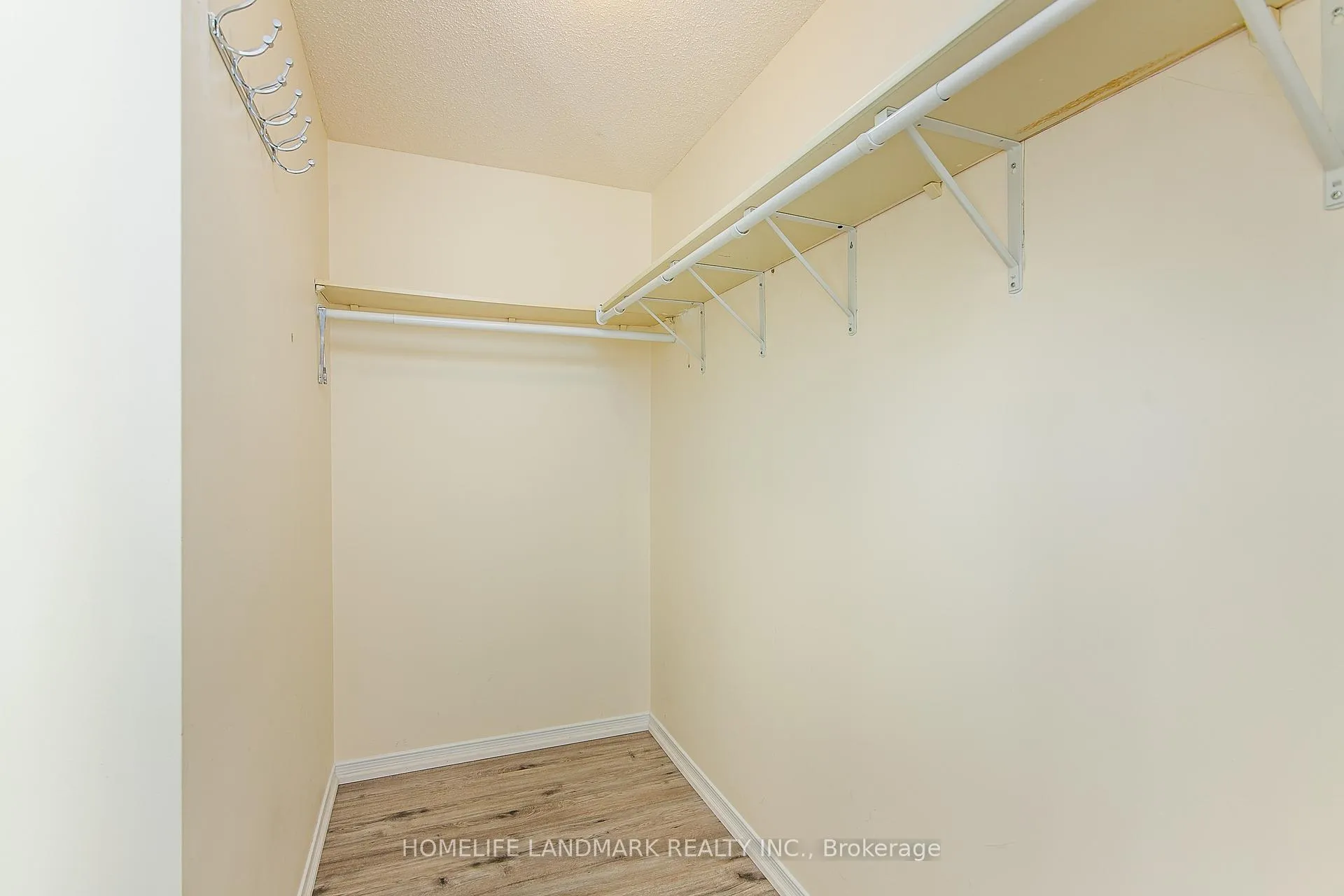Photo 23 of 34 Quance Street, Barrie, Holly — HOMEH