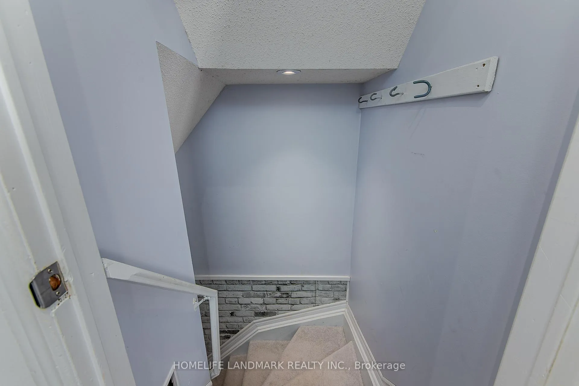 Photo 31 of 34 Quance Street, Barrie, Holly — HOMEH