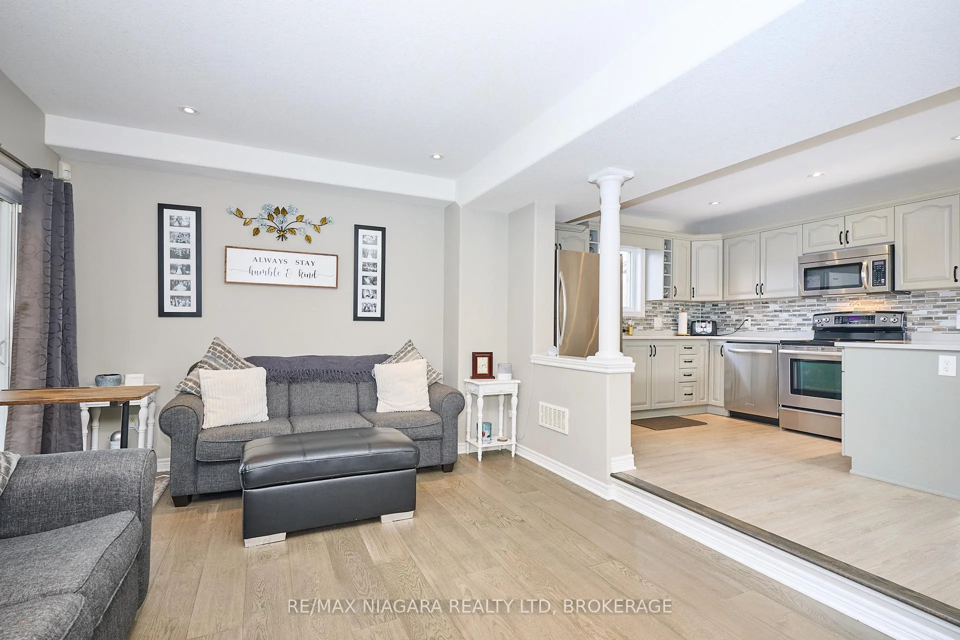 Photo 15 of 8725 Kelsey Crescent, Niagara Falls, Forestview — HOMEH