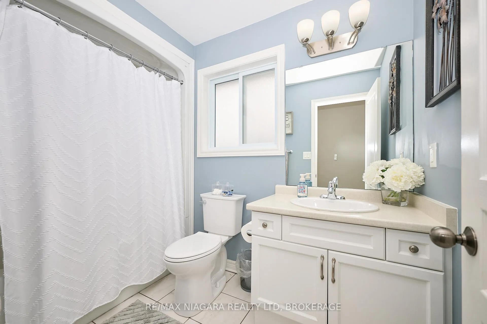 Photo 20 of 8725 Kelsey Crescent, Niagara Falls, Forestview — HOMEH