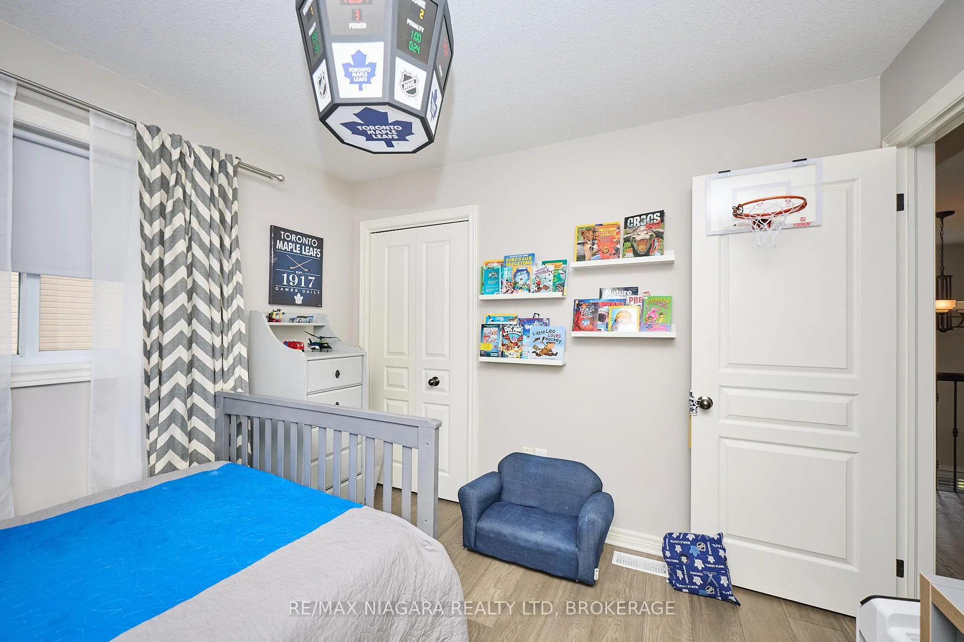 Photo 22 of 8725 Kelsey Crescent, Niagara Falls, Forestview — HOMEH