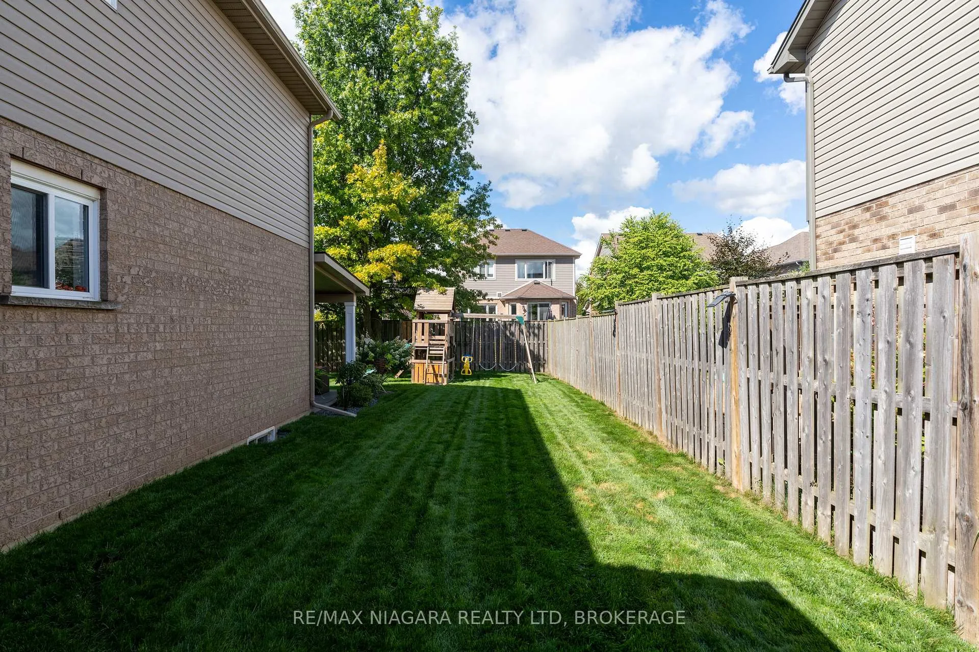 Photo 37 of 8725 Kelsey Crescent, Niagara Falls, Forestview — HOMEH