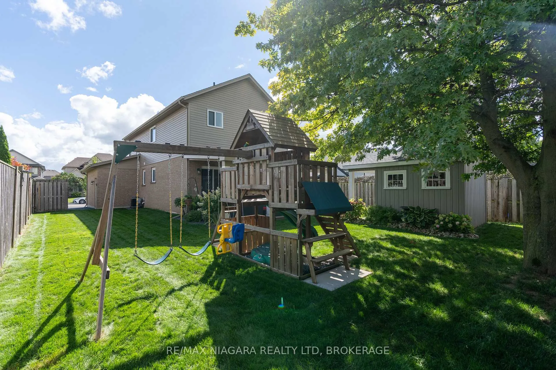 Photo 39 of 8725 Kelsey Crescent, Niagara Falls, Forestview — HOMEH