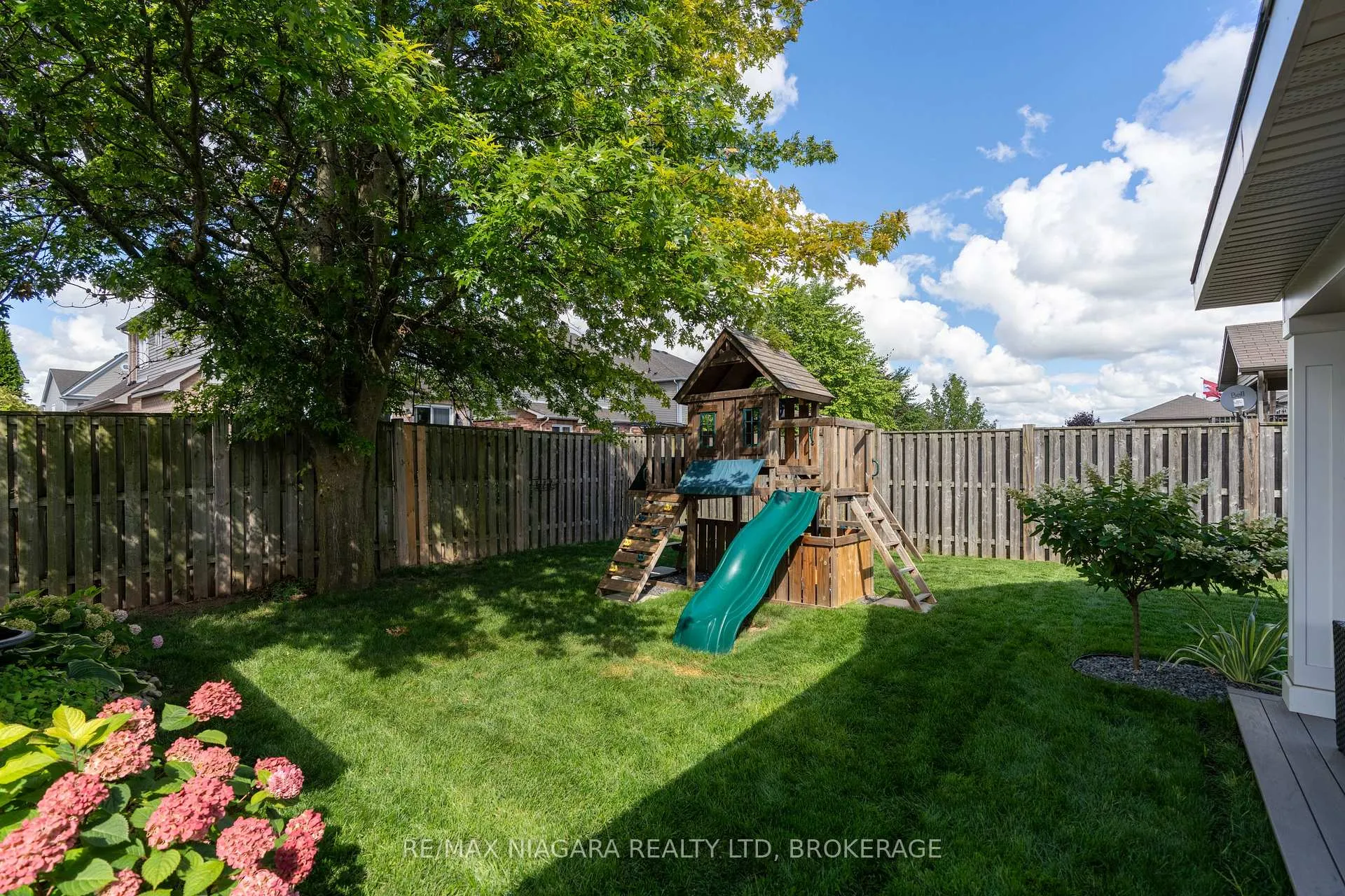 Photo 41 of 8725 Kelsey Crescent, Niagara Falls, Forestview — HOMEH