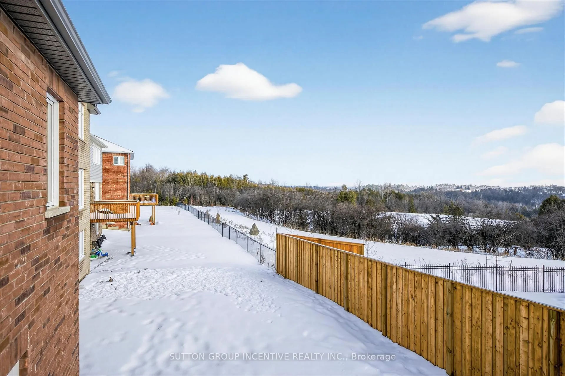 Photo 17 of 670 Lemay Grove, Peterborough, Monaghan Ward 2 — HOMEH