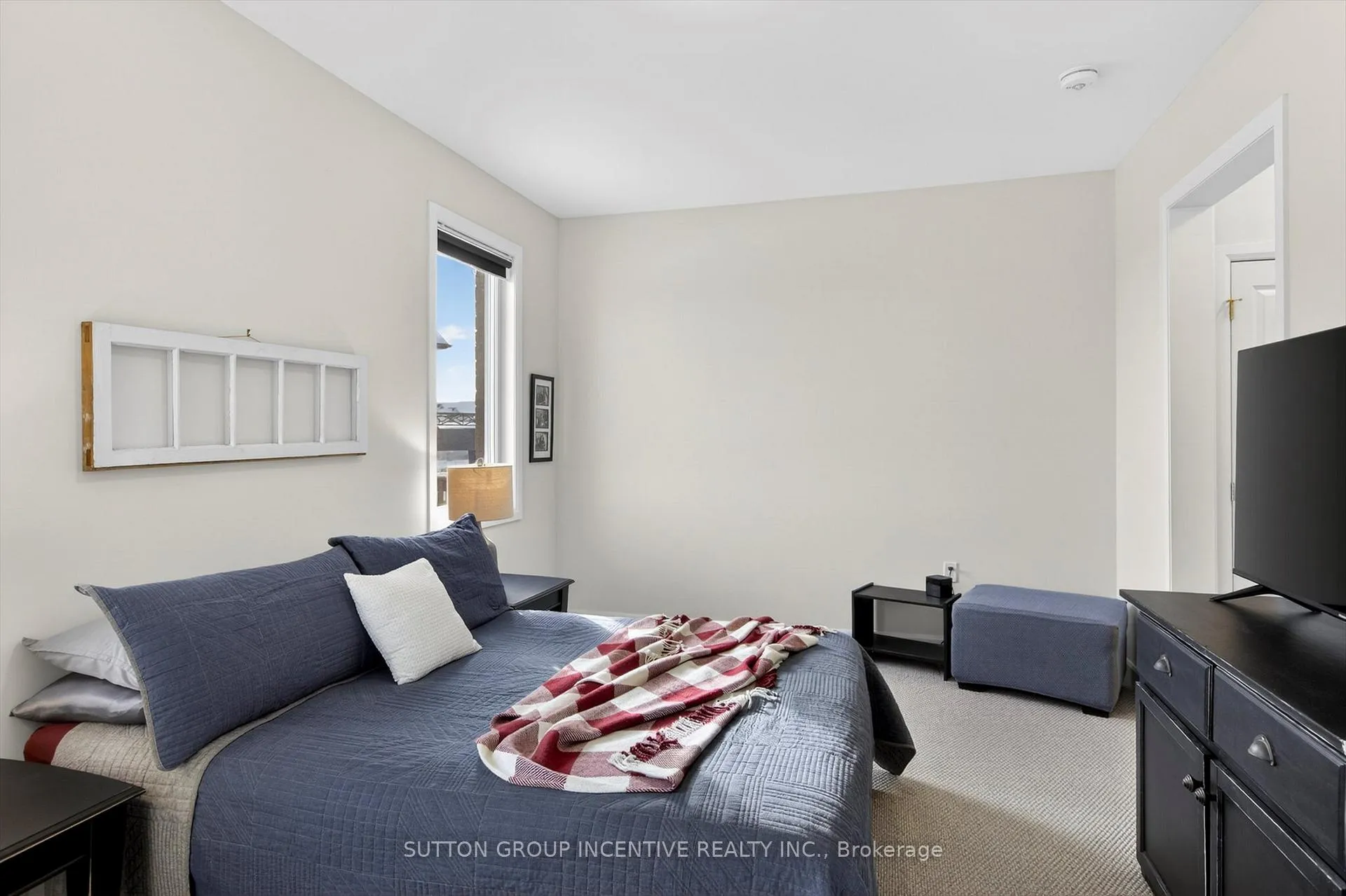 Photo 20 of 670 Lemay Grove, Peterborough, Monaghan Ward 2 — HOMEH