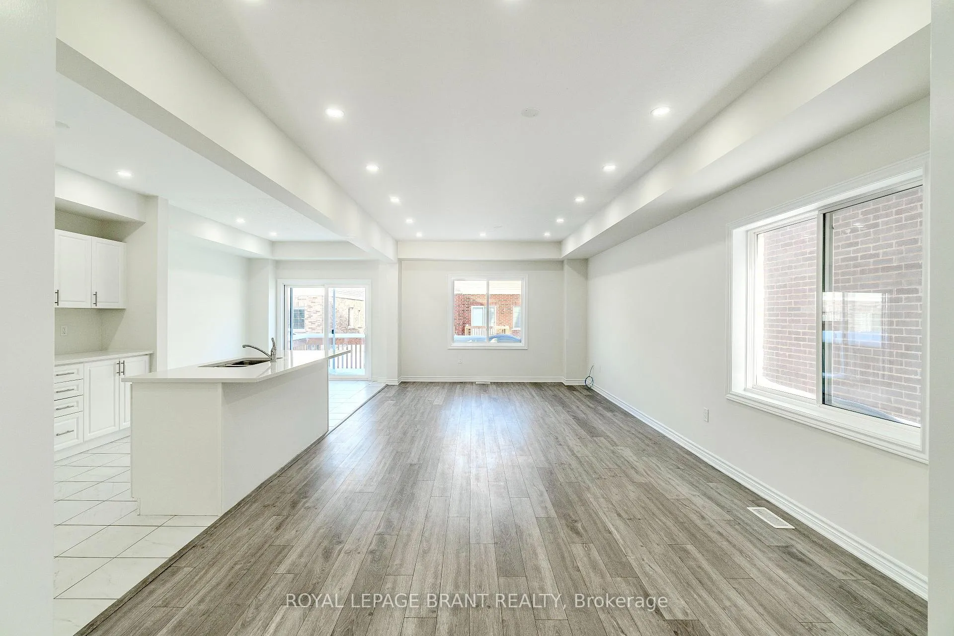 Photo 5 of 38 Hutchison Road, Guelph, Kortright East — HOMEH