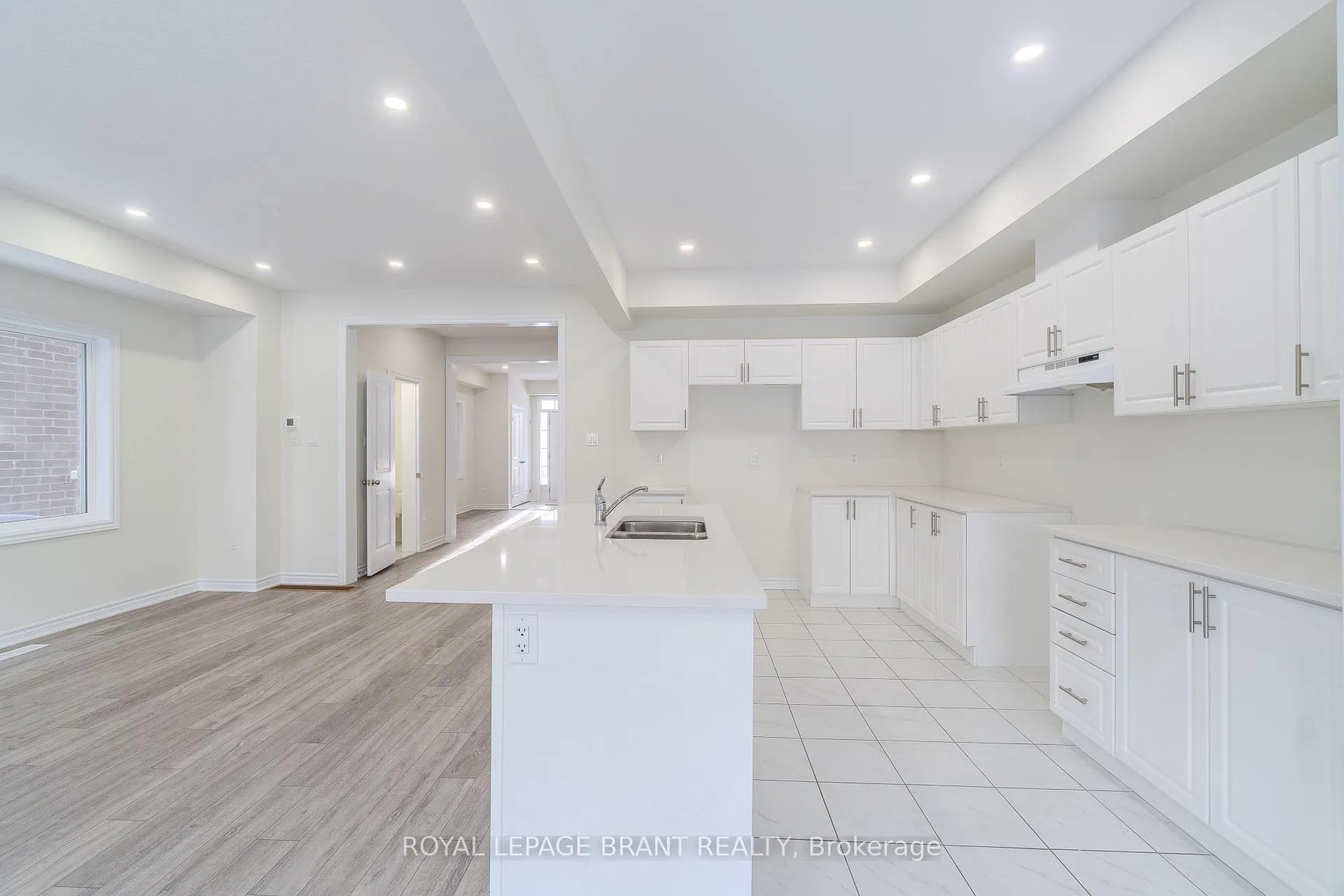 Photo 8 of 38 Hutchison Road, Guelph, Kortright East — HOMEH