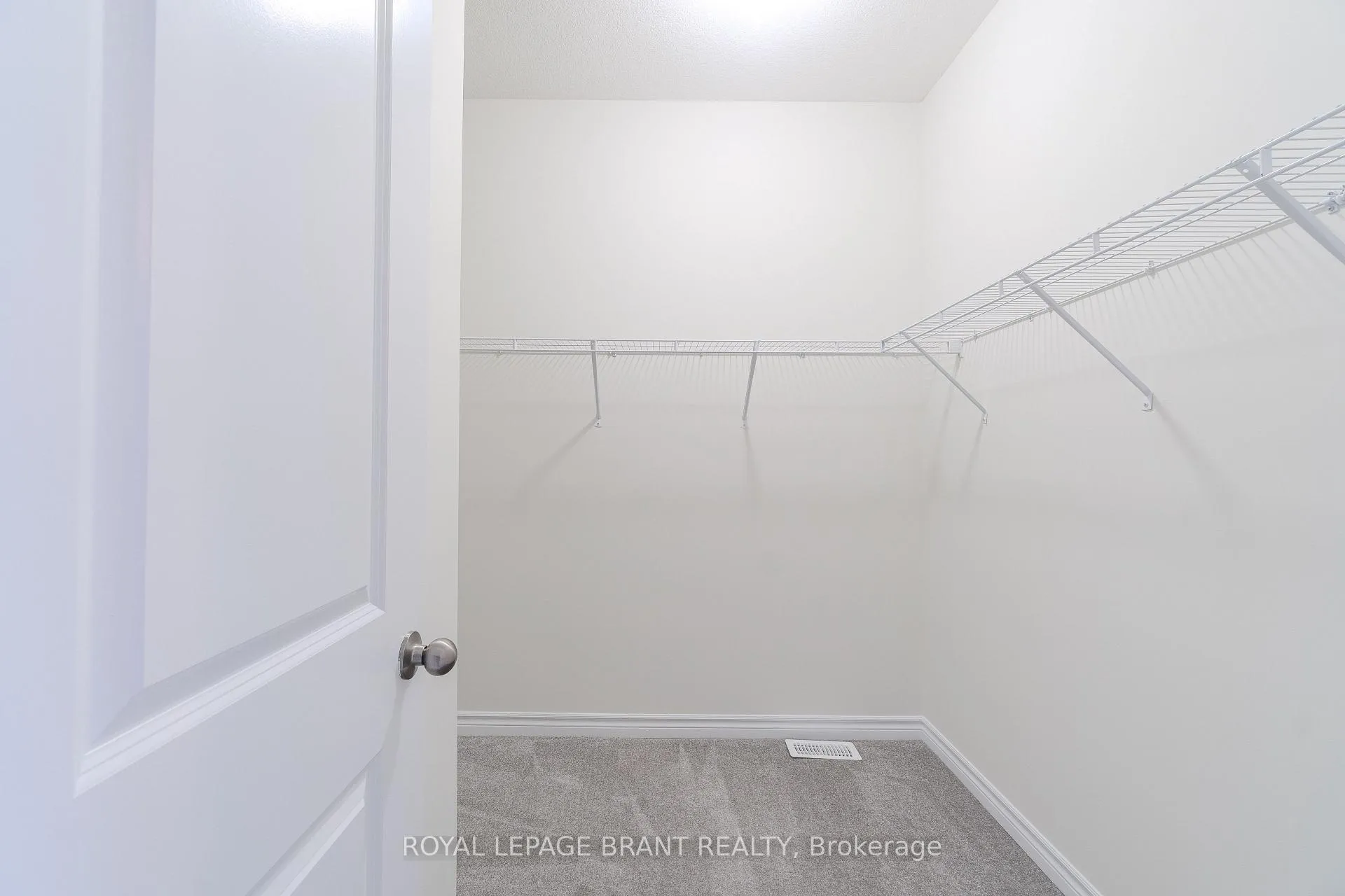 Photo 22 of 38 Hutchison Road, Guelph, Kortright East — HOMEH