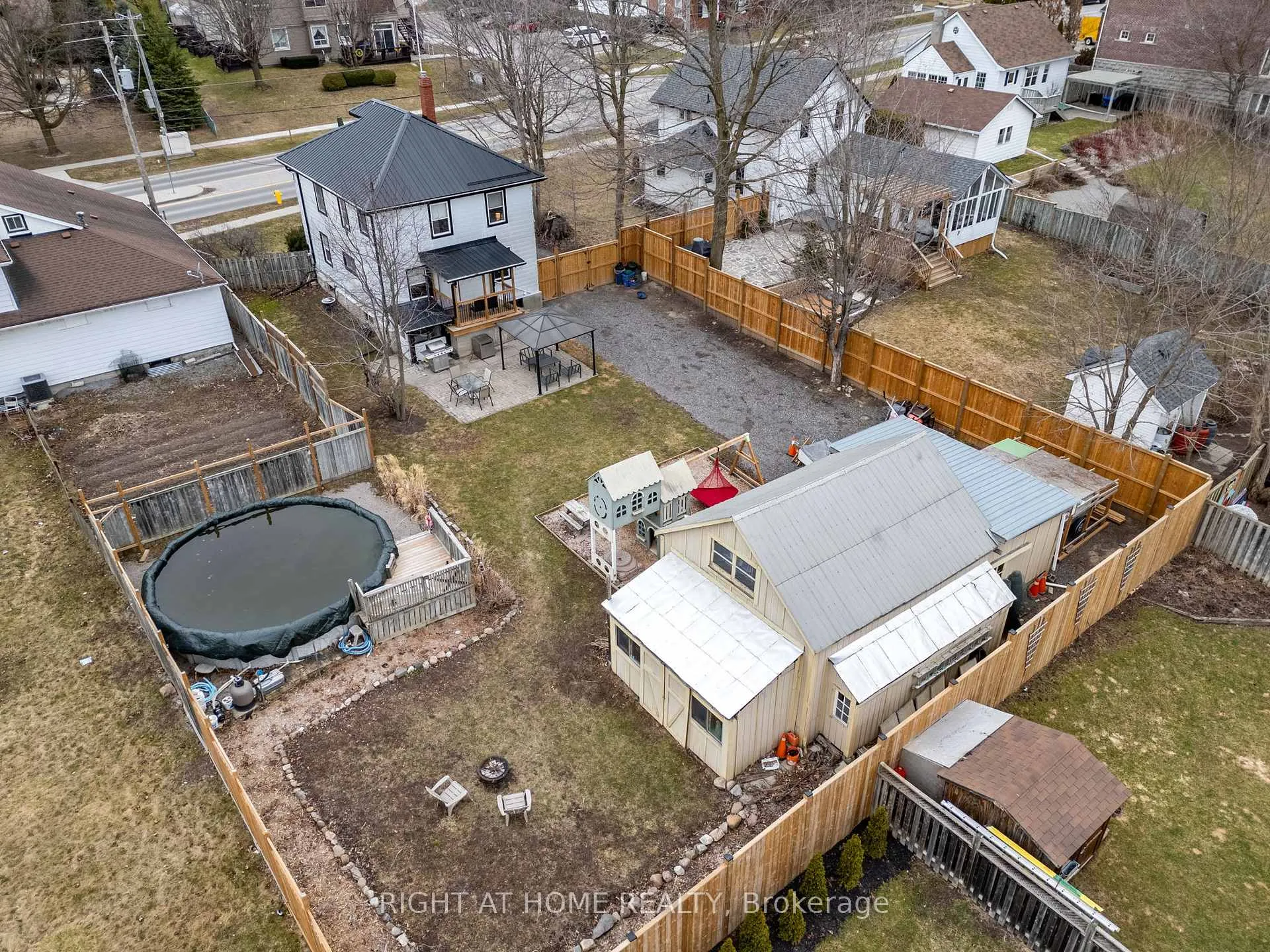 Photo 27 of 103 Liberty Street N, Clarington, Bowmanville — HOMEH