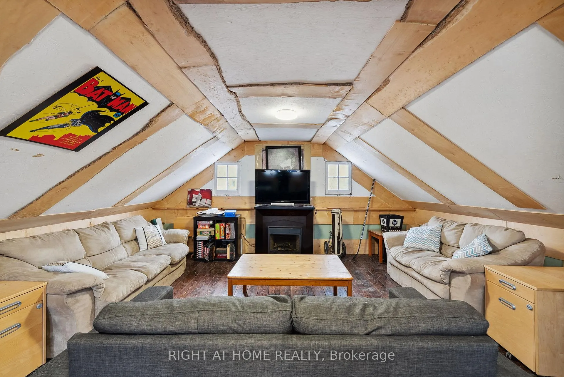 Photo 39 of 103 Liberty Street N, Clarington, Bowmanville — HOMEH