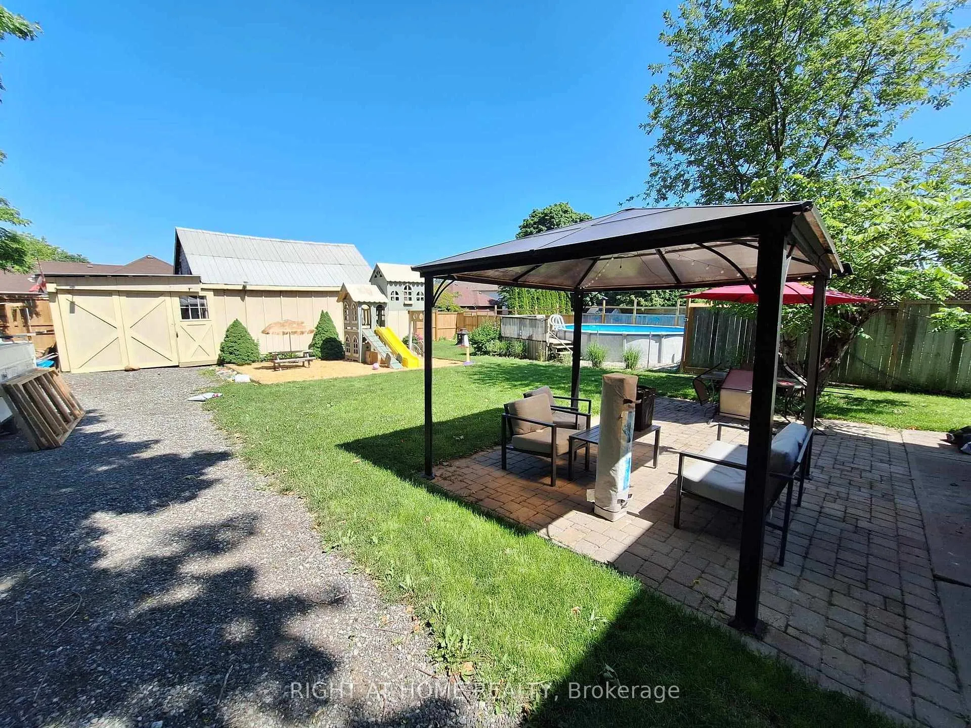 Photo 42 of 103 Liberty Street N, Clarington, Bowmanville — HOMEH
