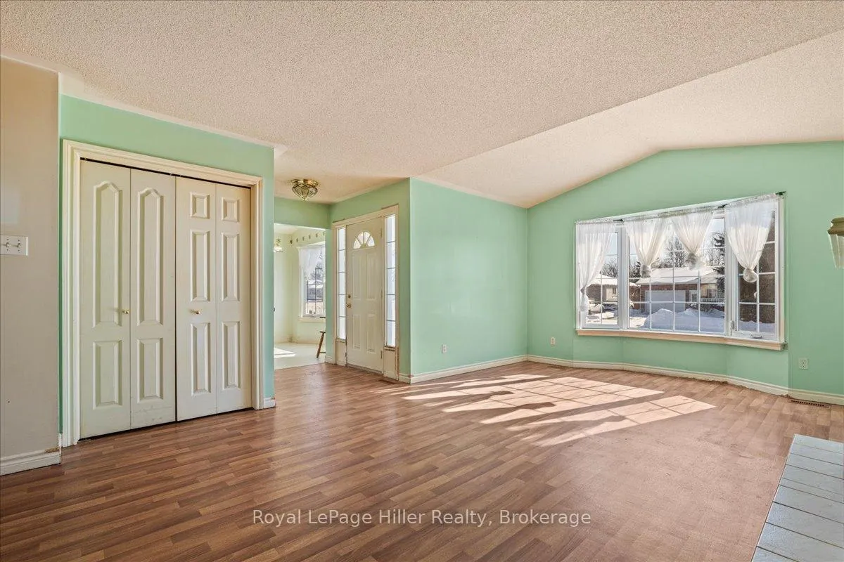 Photo 9 of 639 Highview Drive S, St. Thomas — HOMEH