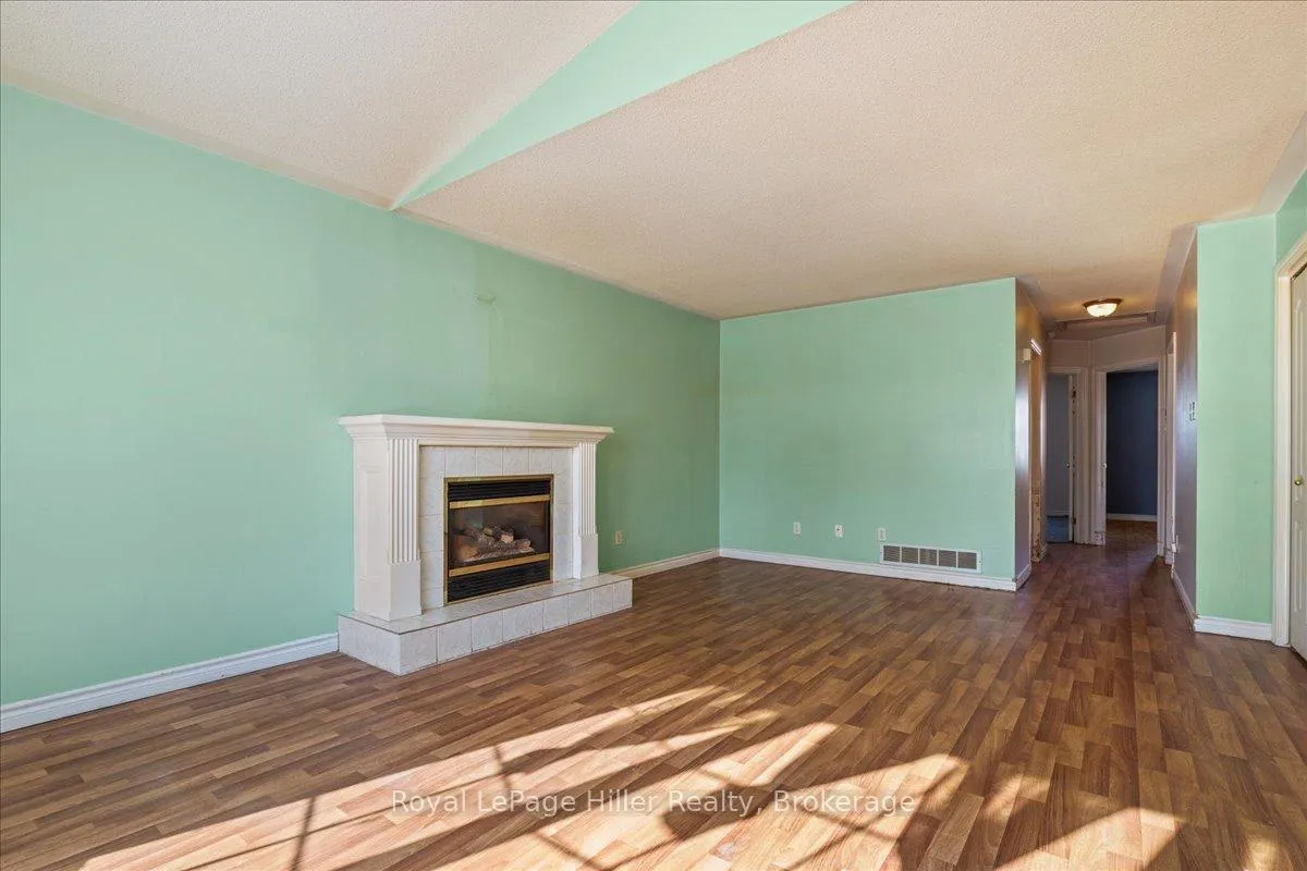 Photo 10 of 639 Highview Drive S, St. Thomas — HOMEH
