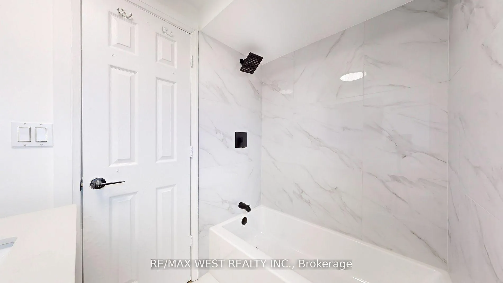 Photo 23 of 80 Rejane Crescent, Vaughan, Crestwood-Springfarm-Yorkhill — HOMEH