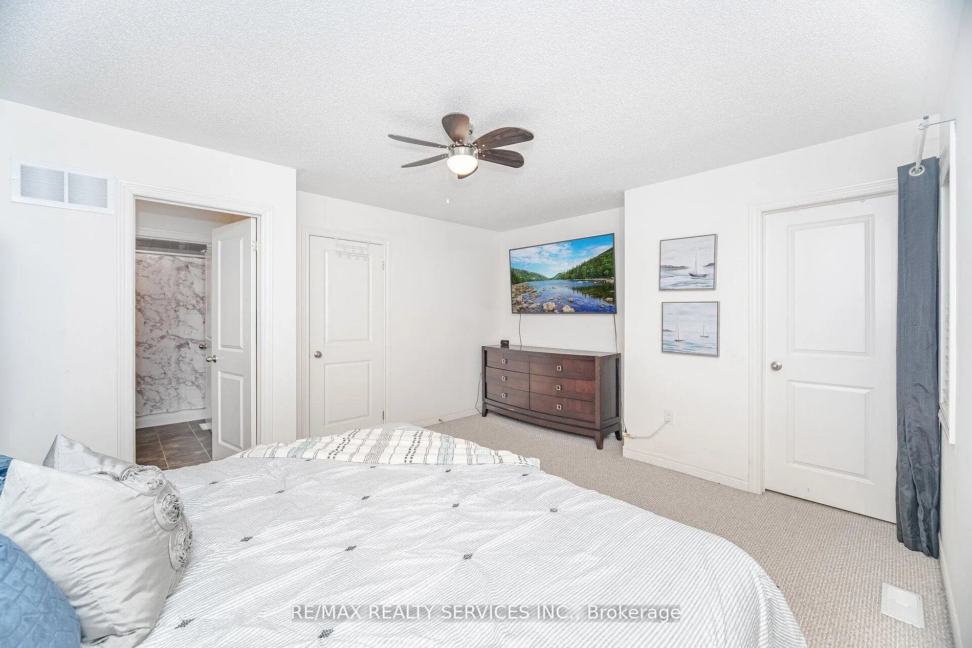 Photo 15 of 7 Dufay Road, Brampton, Northwest Brampton — HOMEH