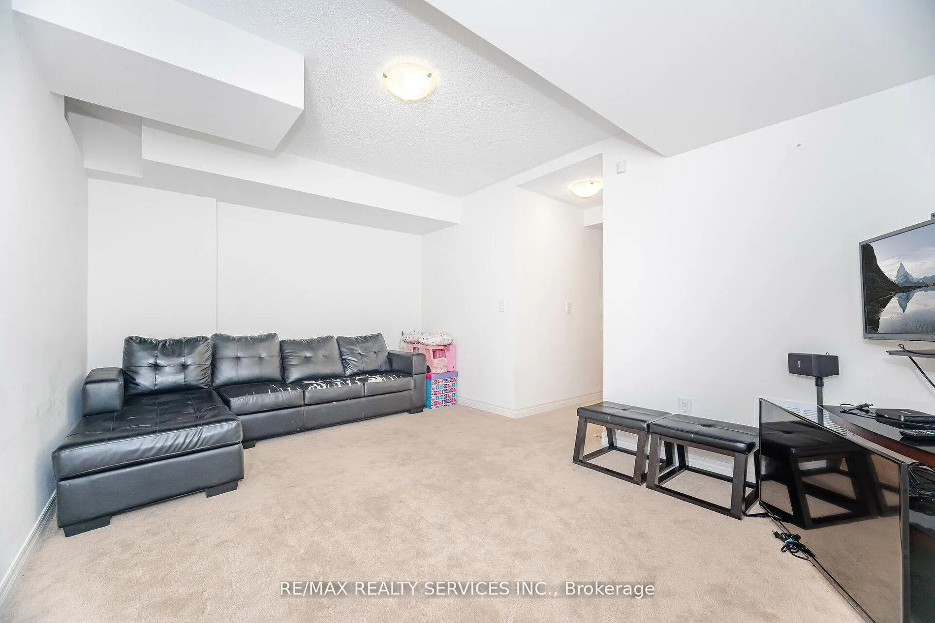 Photo 23 of 7 Dufay Road, Brampton, Northwest Brampton — HOMEH
