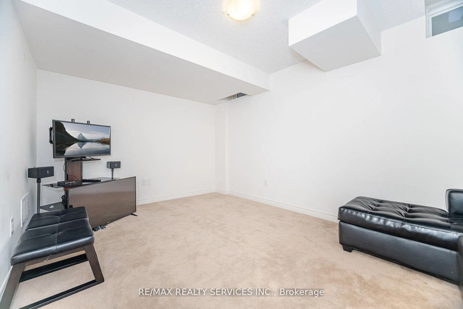 Photo 24 of 7 Dufay Road, Brampton, Northwest Brampton — HOMEH