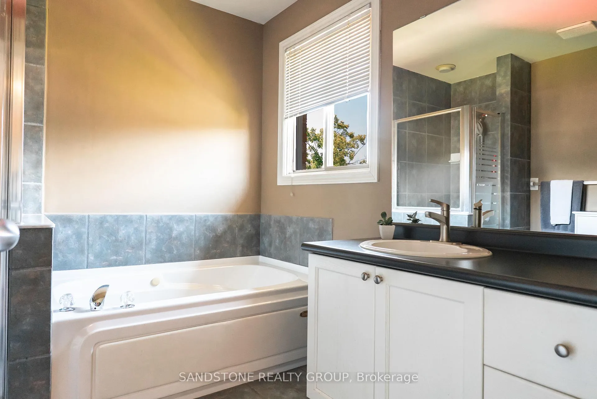 Photo 26 of 22 Tuscani Drive, Hamilton, Fruitland — HOMEH