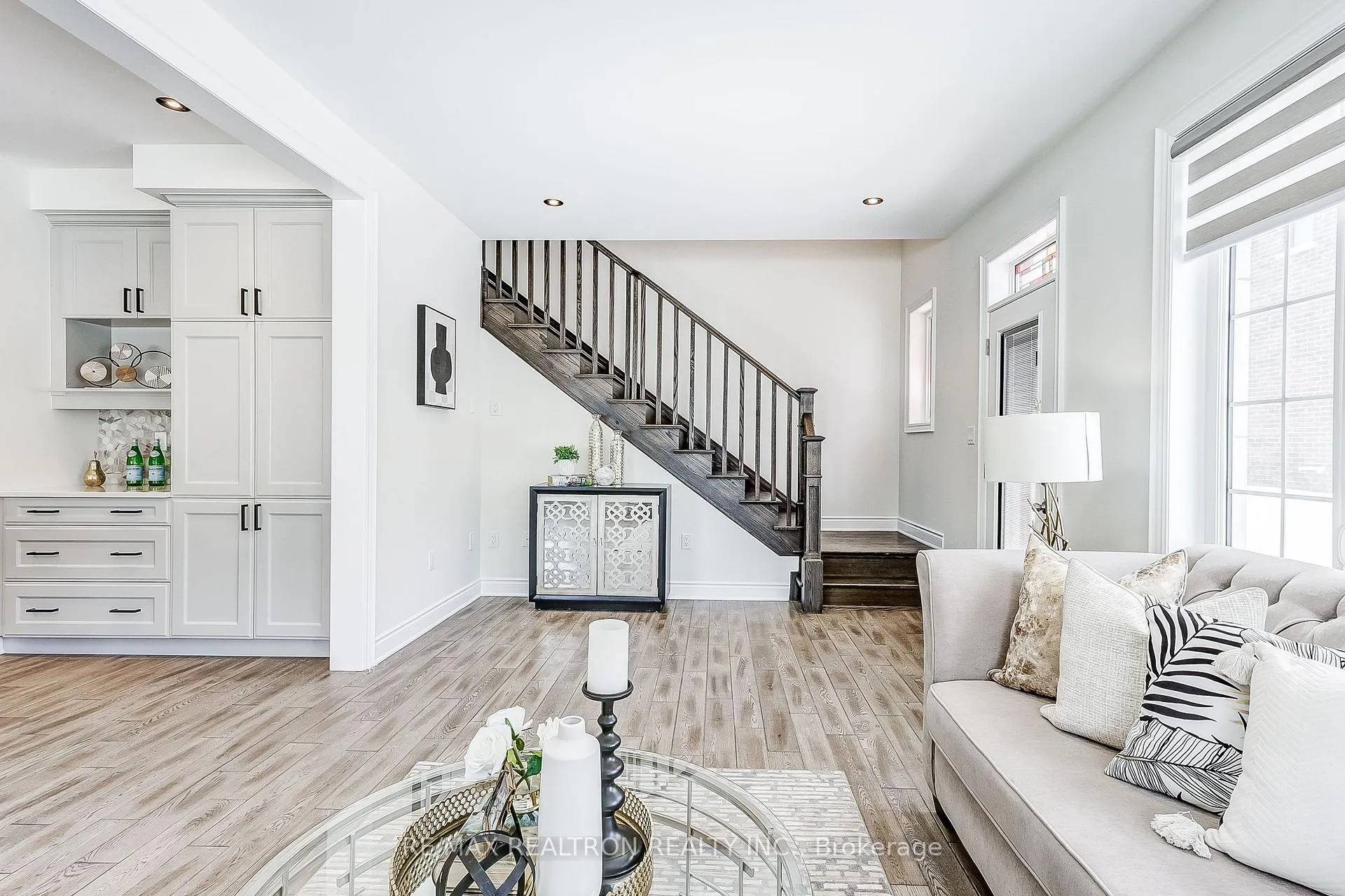 Photo 10 of 3288 Turnstone Boulevard, Pickering, Rural Pickering — HOMEH
