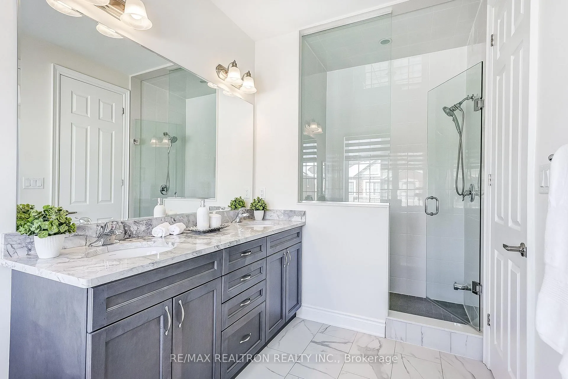 Photo 12 of 3288 Turnstone Boulevard, Pickering, Rural Pickering — HOMEH