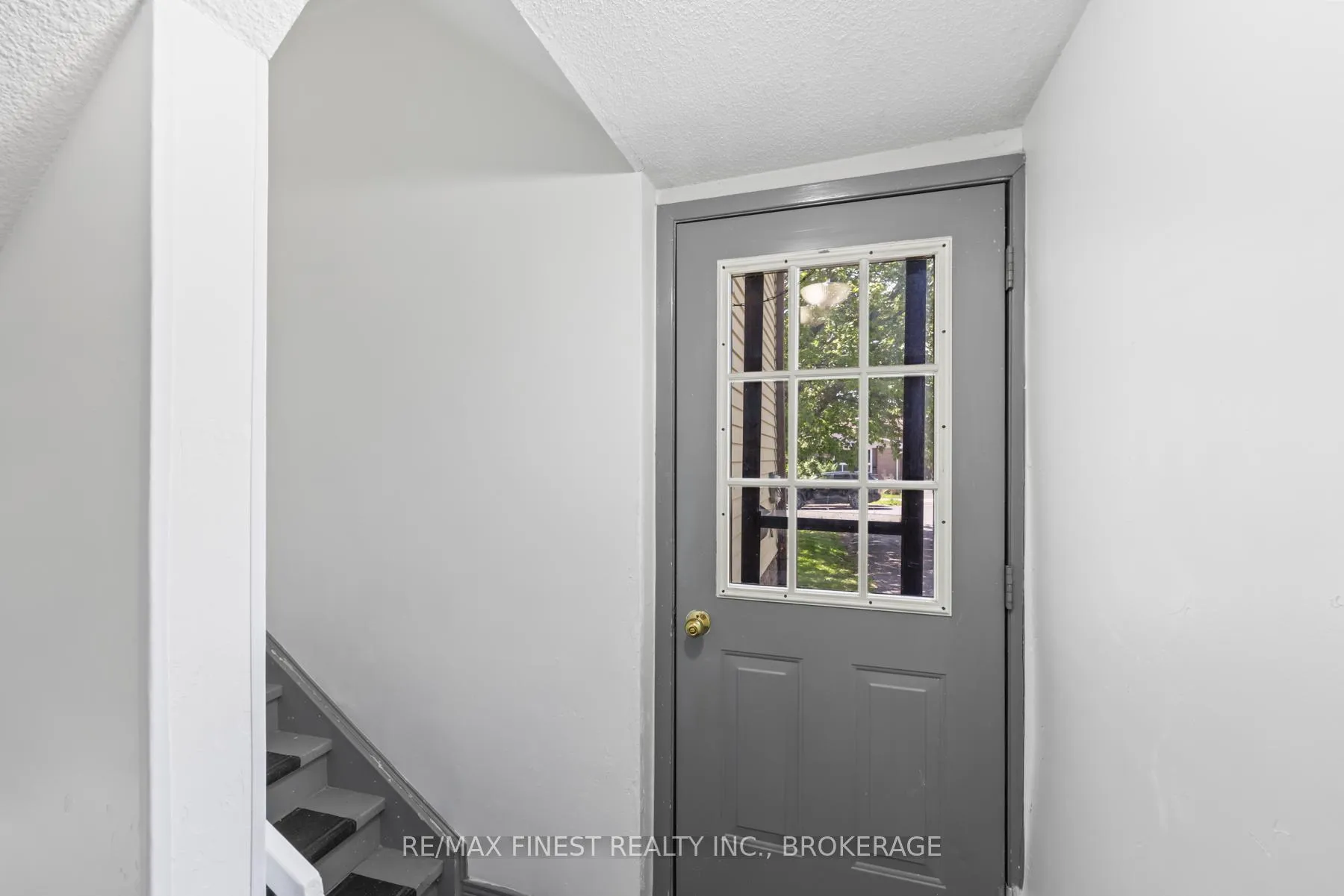 Photo 12 of 10 Calderwood Drive, Kingston, Central City West — HOMEH