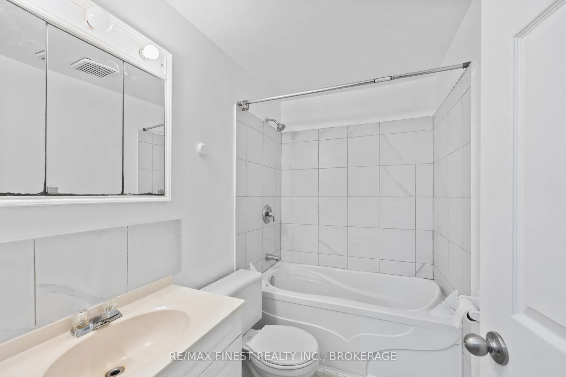 Photo 28 of 10 Calderwood Drive, Kingston, Central City West — HOMEH