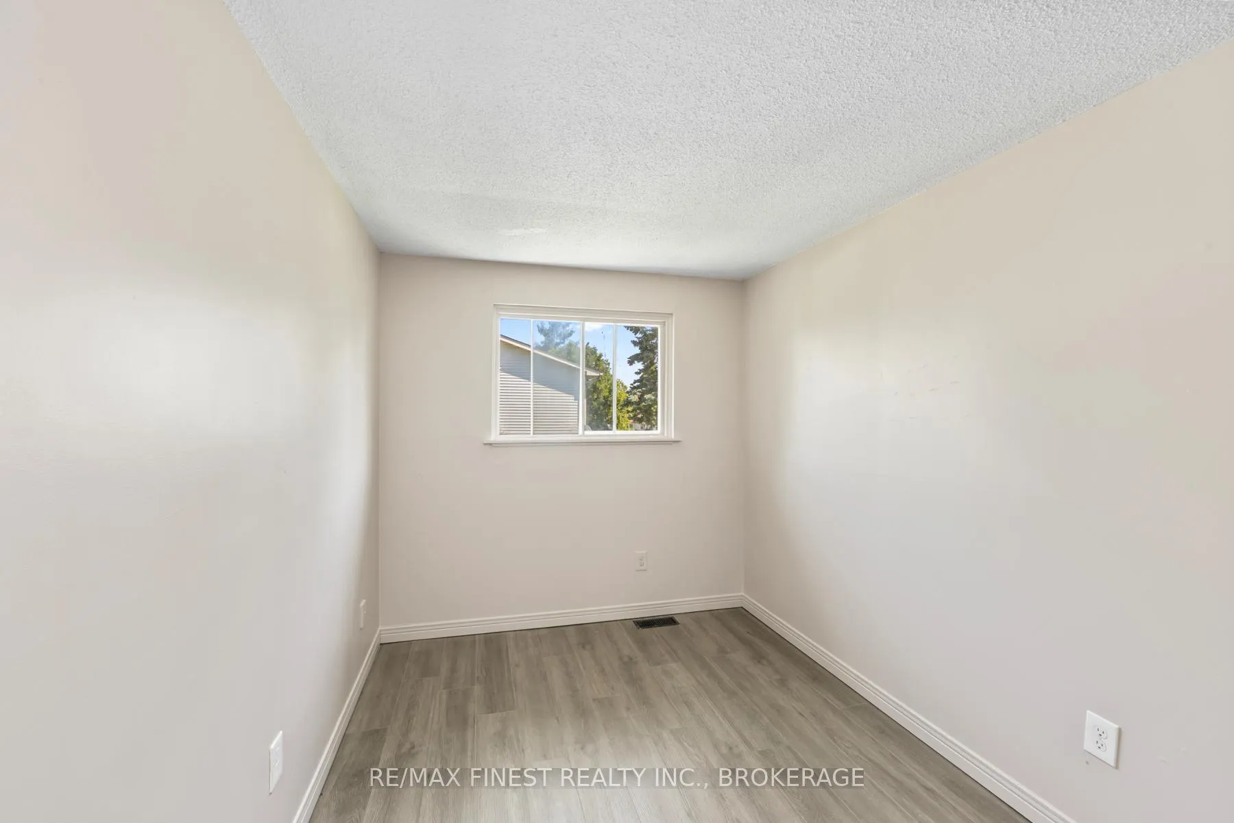 Photo 29 of 10 Calderwood Drive, Kingston, Central City West — HOMEH