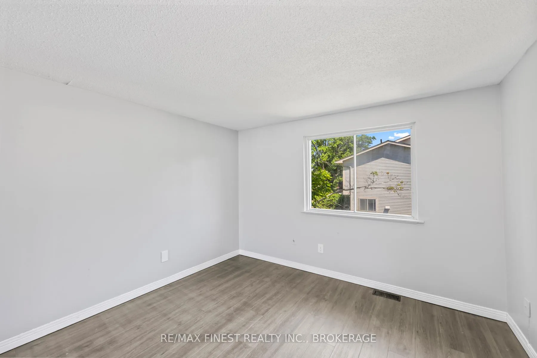 Photo 31 of 10 Calderwood Drive, Kingston, Central City West — HOMEH