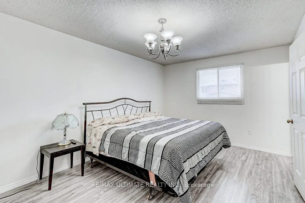 Photo 17 of 132 Mandrake Street, Ajax, Central — HOMEH