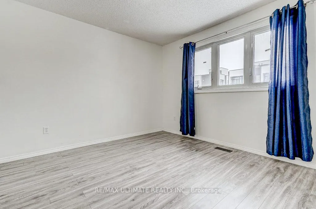 Photo 22 of 132 Mandrake Street, Ajax, Central — HOMEH