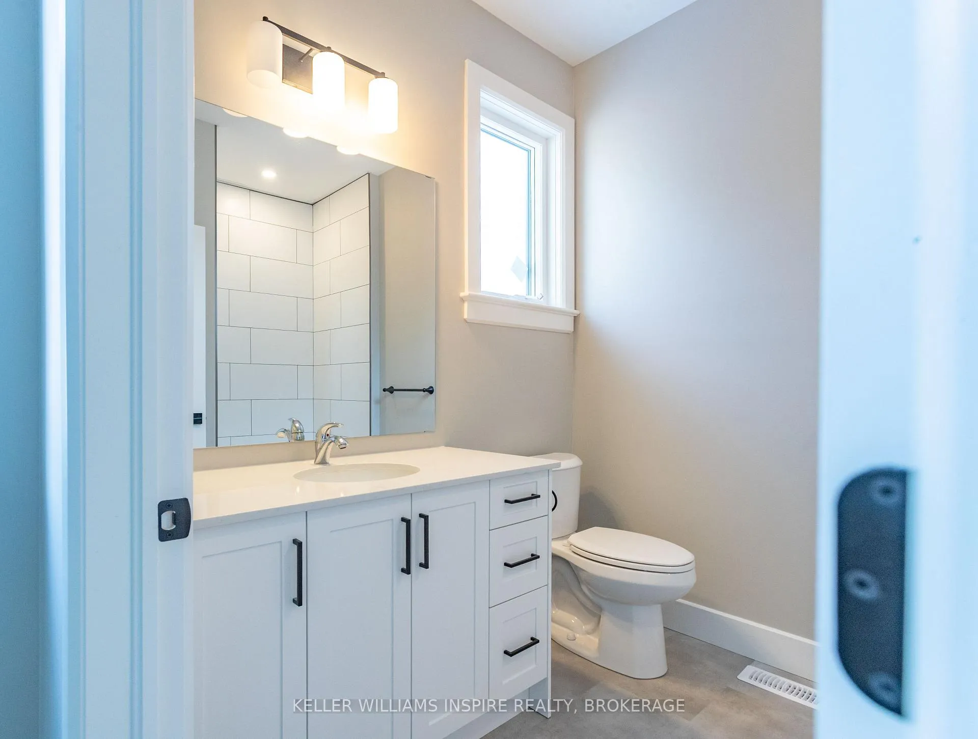 Photo 17 of 37 Dusenbury Drive, Loyalist, Odessa — HOMEH
