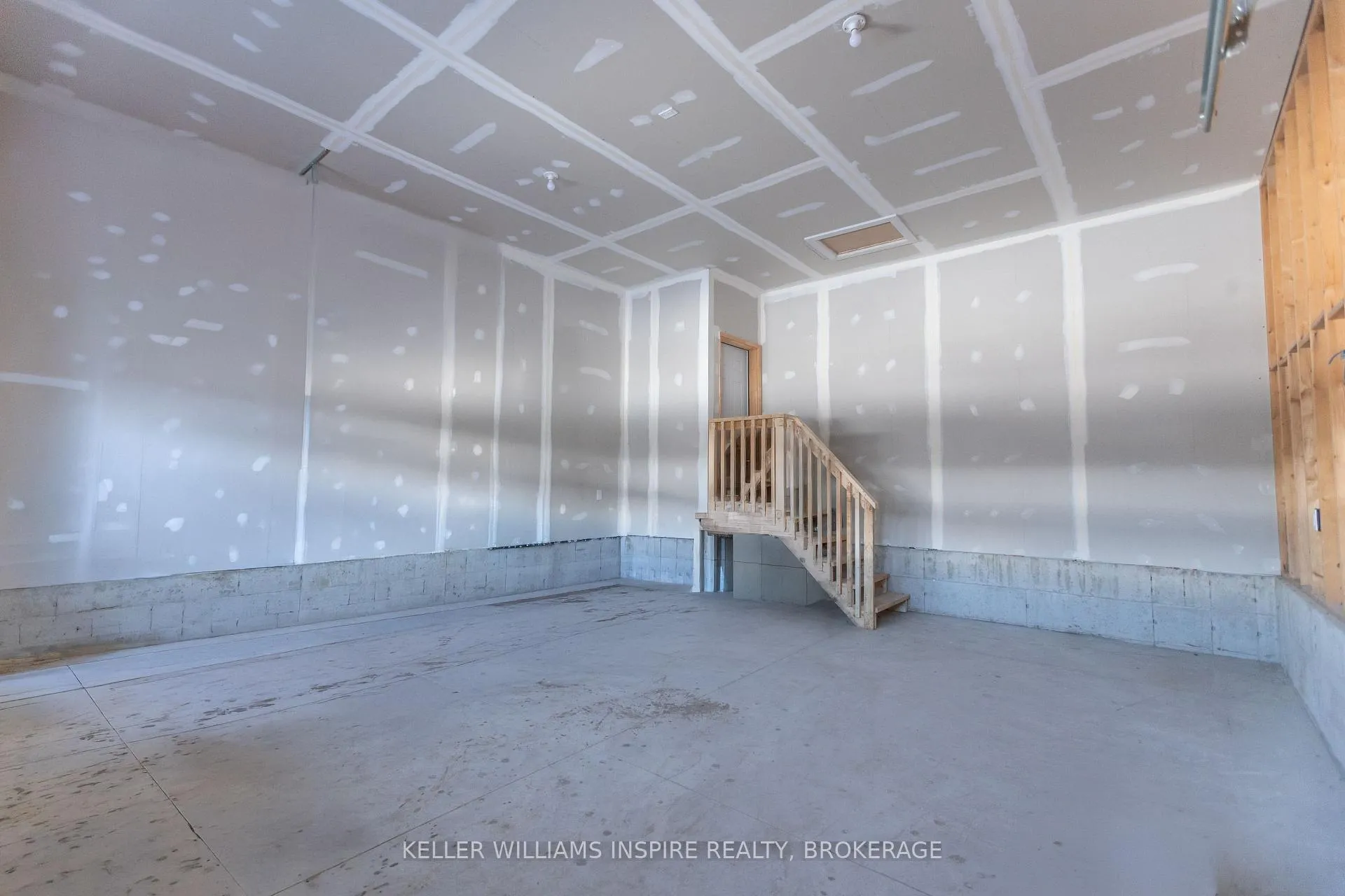 Photo 29 of 37 Dusenbury Drive, Loyalist, Odessa — HOMEH