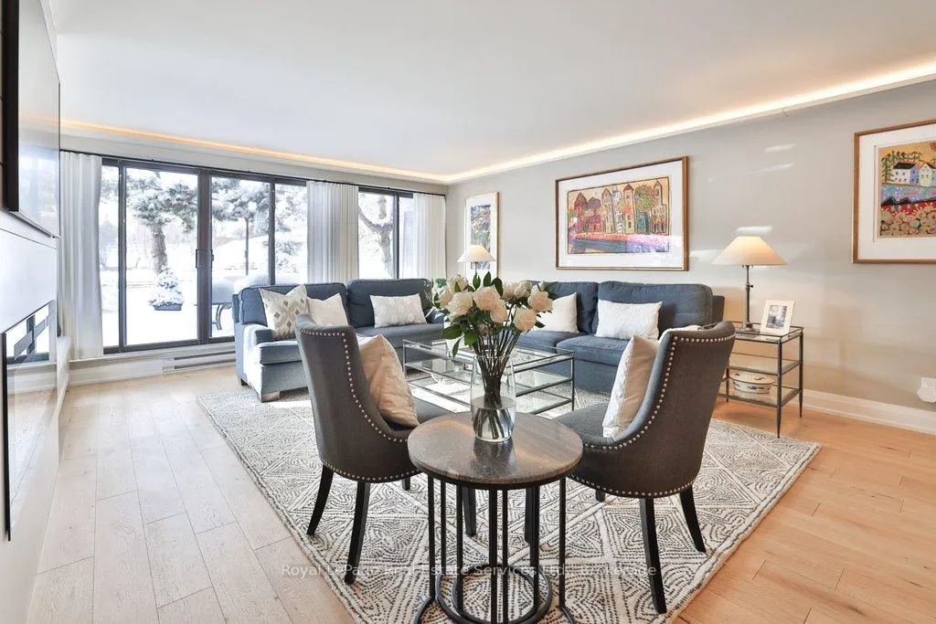 Photo 12 of Unit 102, 100 Lakeshore Road E, Oakville, Old Oakville — HOMEH