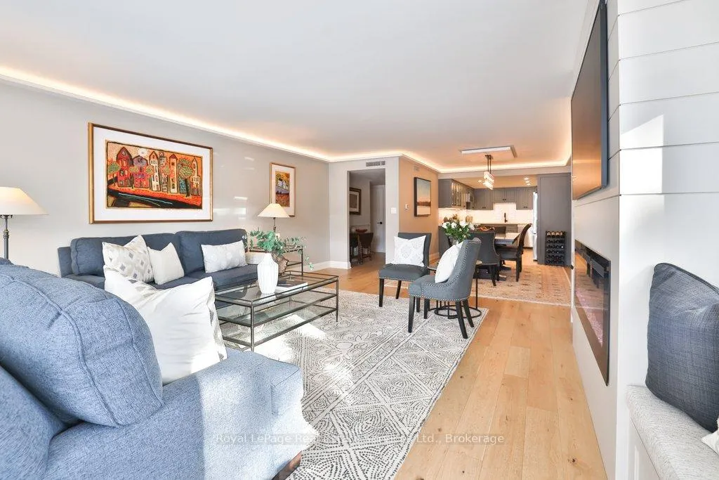 Photo 15 of Unit 102, 100 Lakeshore Road E, Oakville, Old Oakville — HOMEH