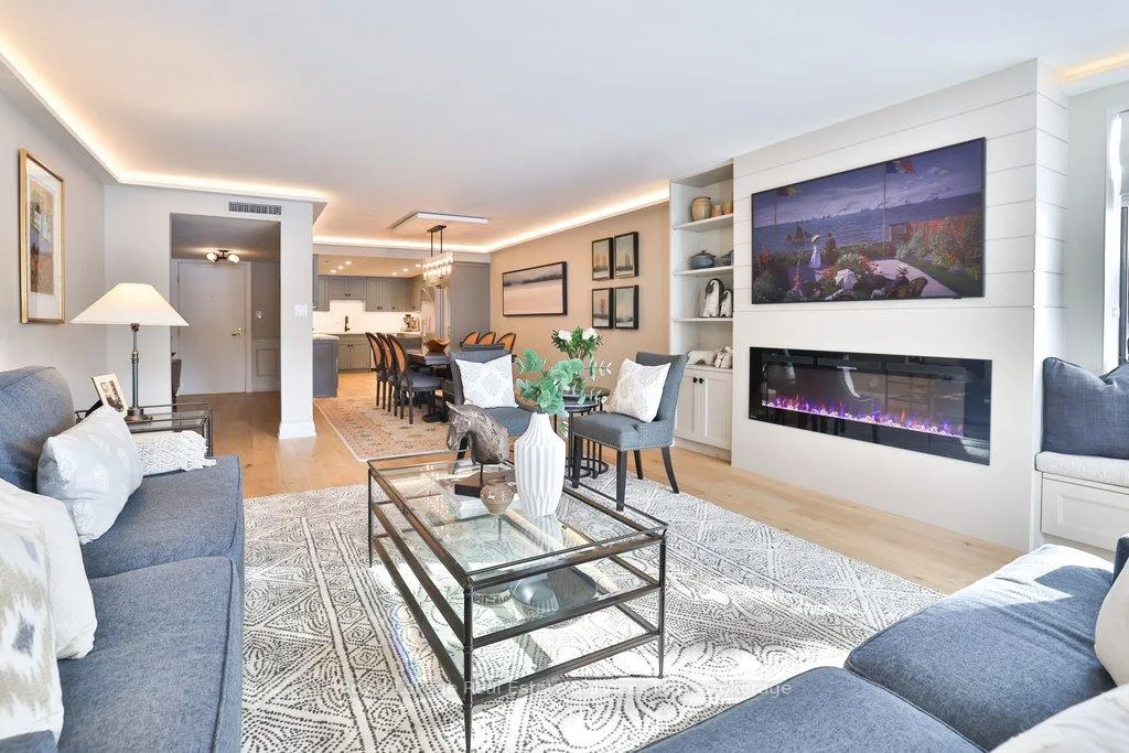 Photo 16 of Unit 102, 100 Lakeshore Road E, Oakville, Old Oakville — HOMEH