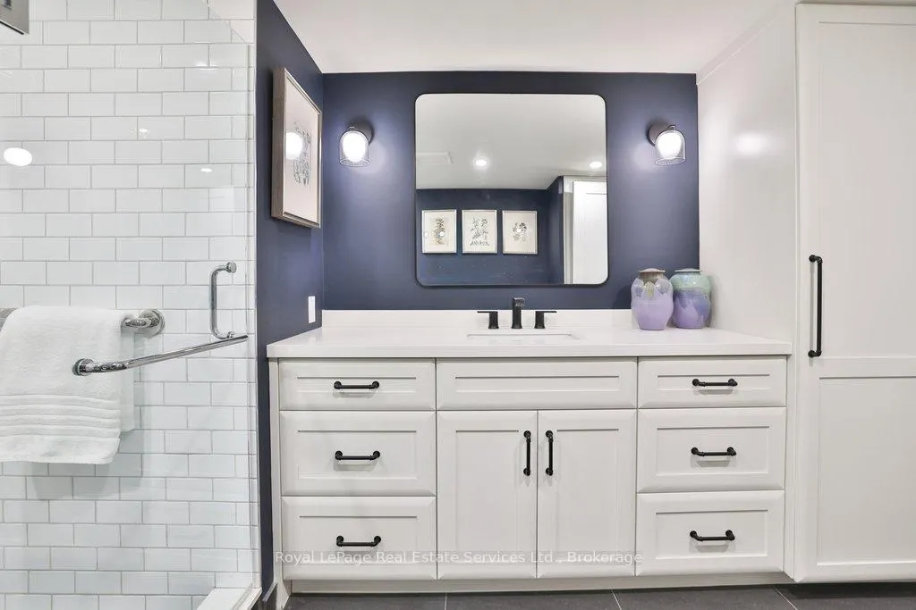 Photo 28 of Unit 102, 100 Lakeshore Road E, Oakville, Old Oakville — HOMEH