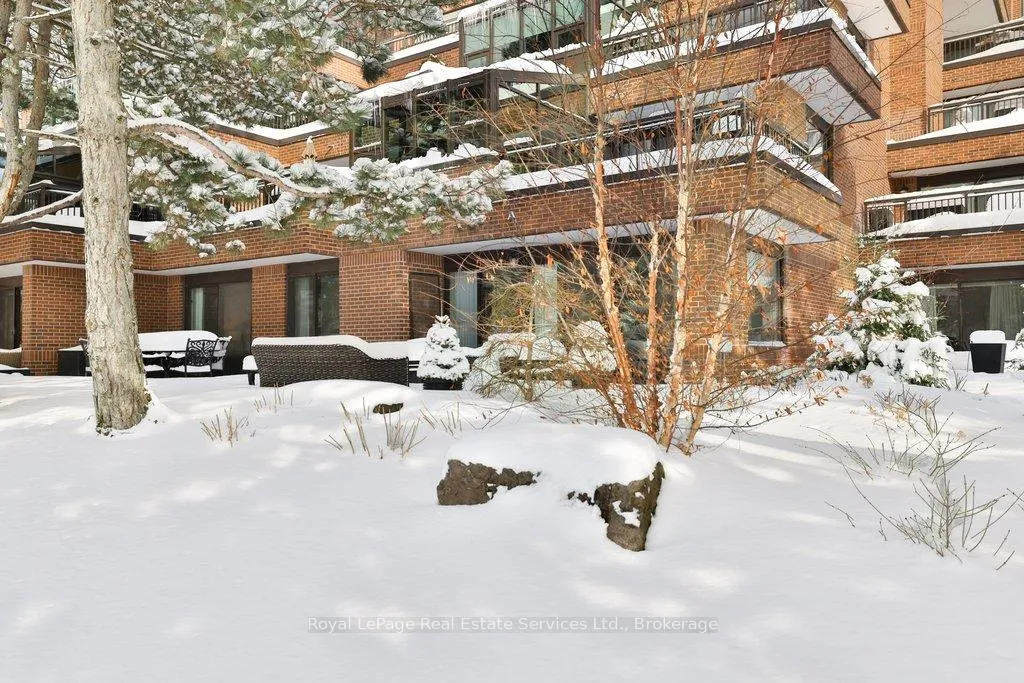 Photo 34 of Unit 102, 100 Lakeshore Road E, Oakville, Old Oakville — HOMEH