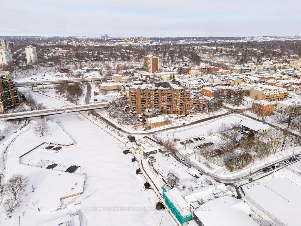 Photo 41 of Unit 102, 100 Lakeshore Road E, Oakville, Old Oakville — HOMEH