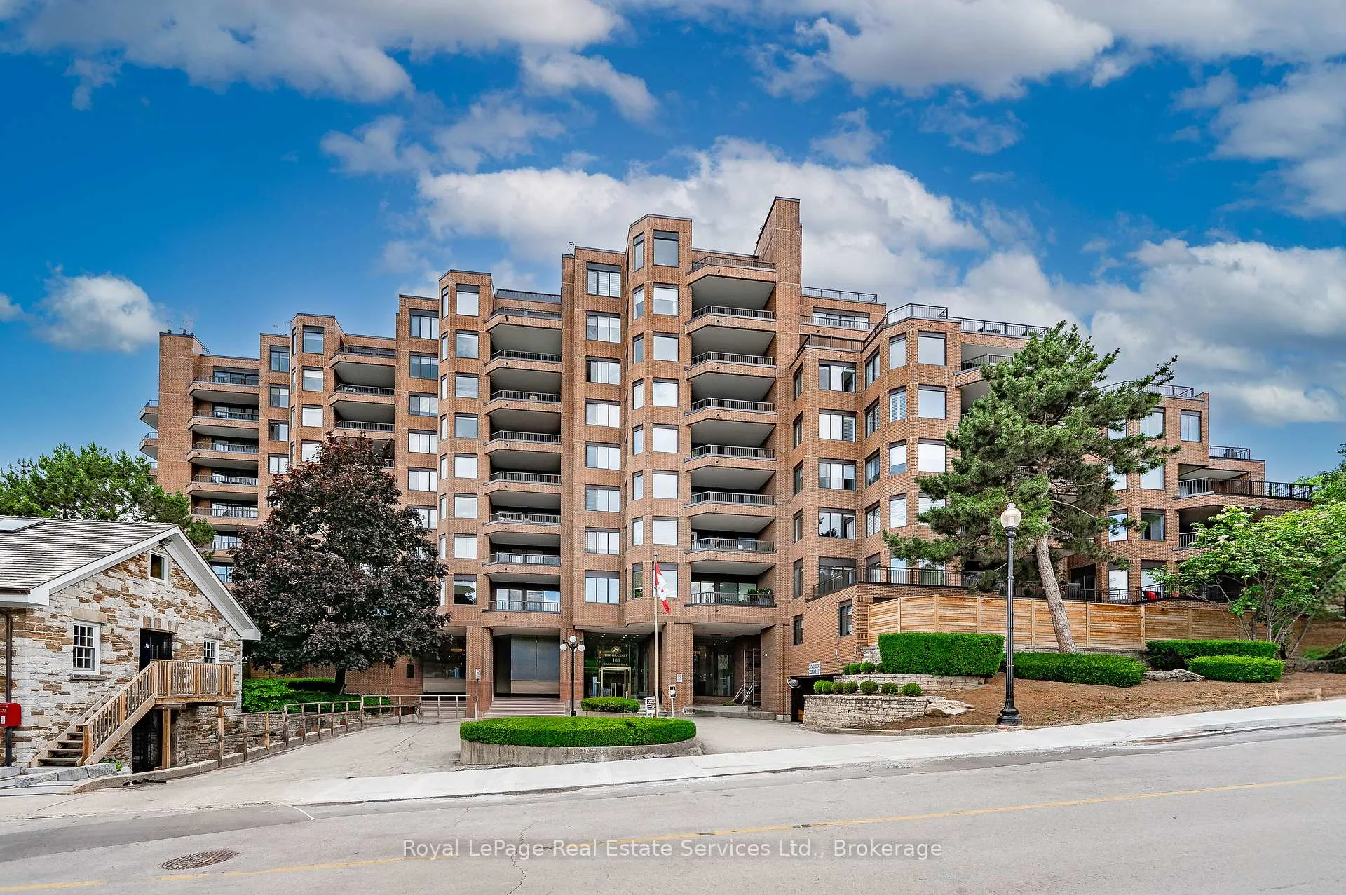 Photo 43 of Unit 102, 100 Lakeshore Road E, Oakville, Old Oakville — HOMEH