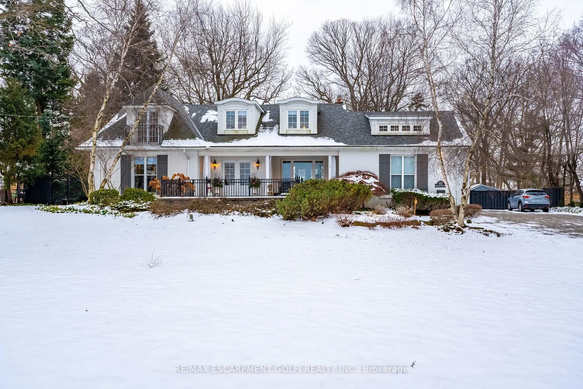Photo 1 of 122 Mountain Brow Boulevard, Hamilton, Sherwood — HOMEH