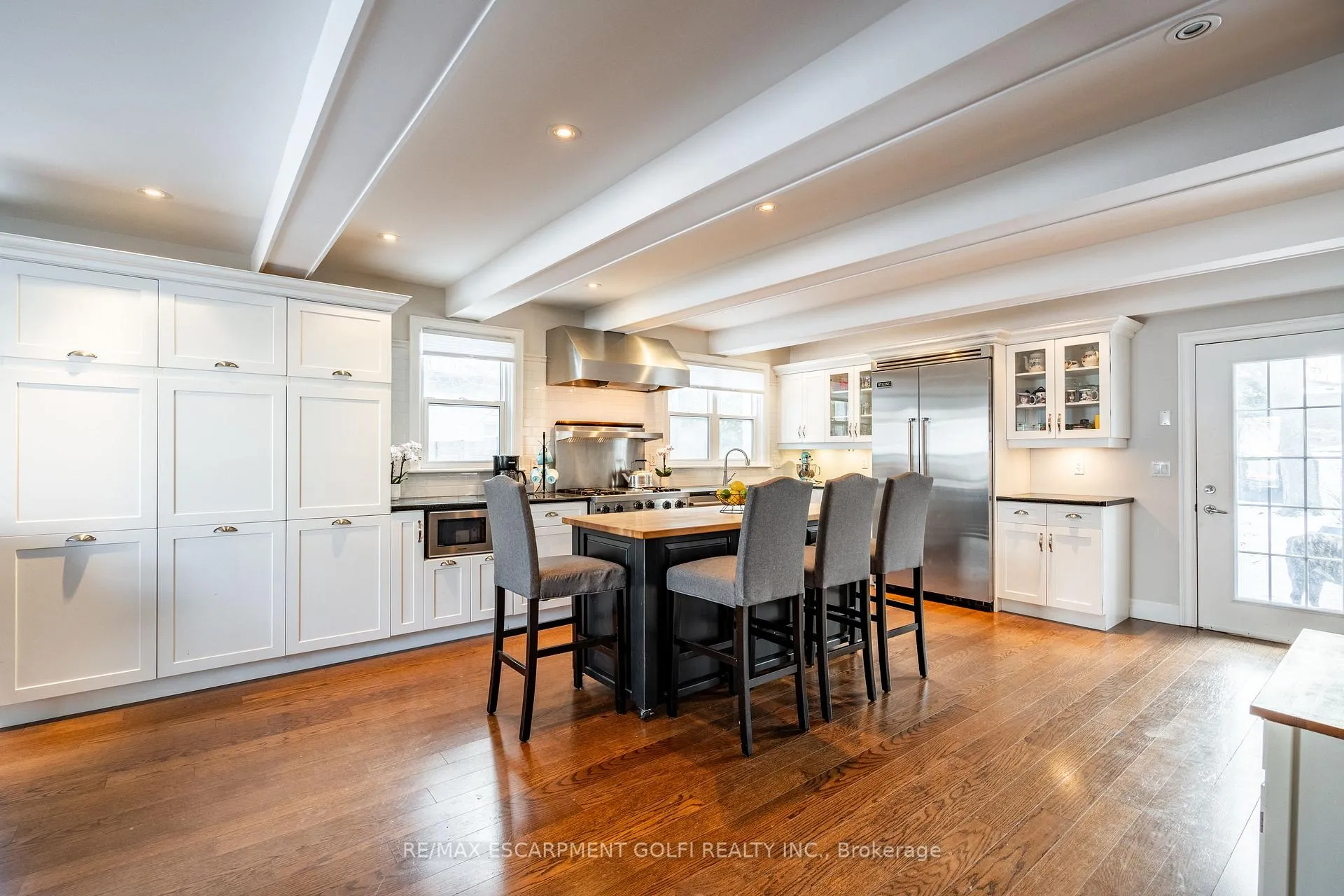 Photo 8 of 122 Mountain Brow Boulevard, Hamilton, Sherwood — HOMEH