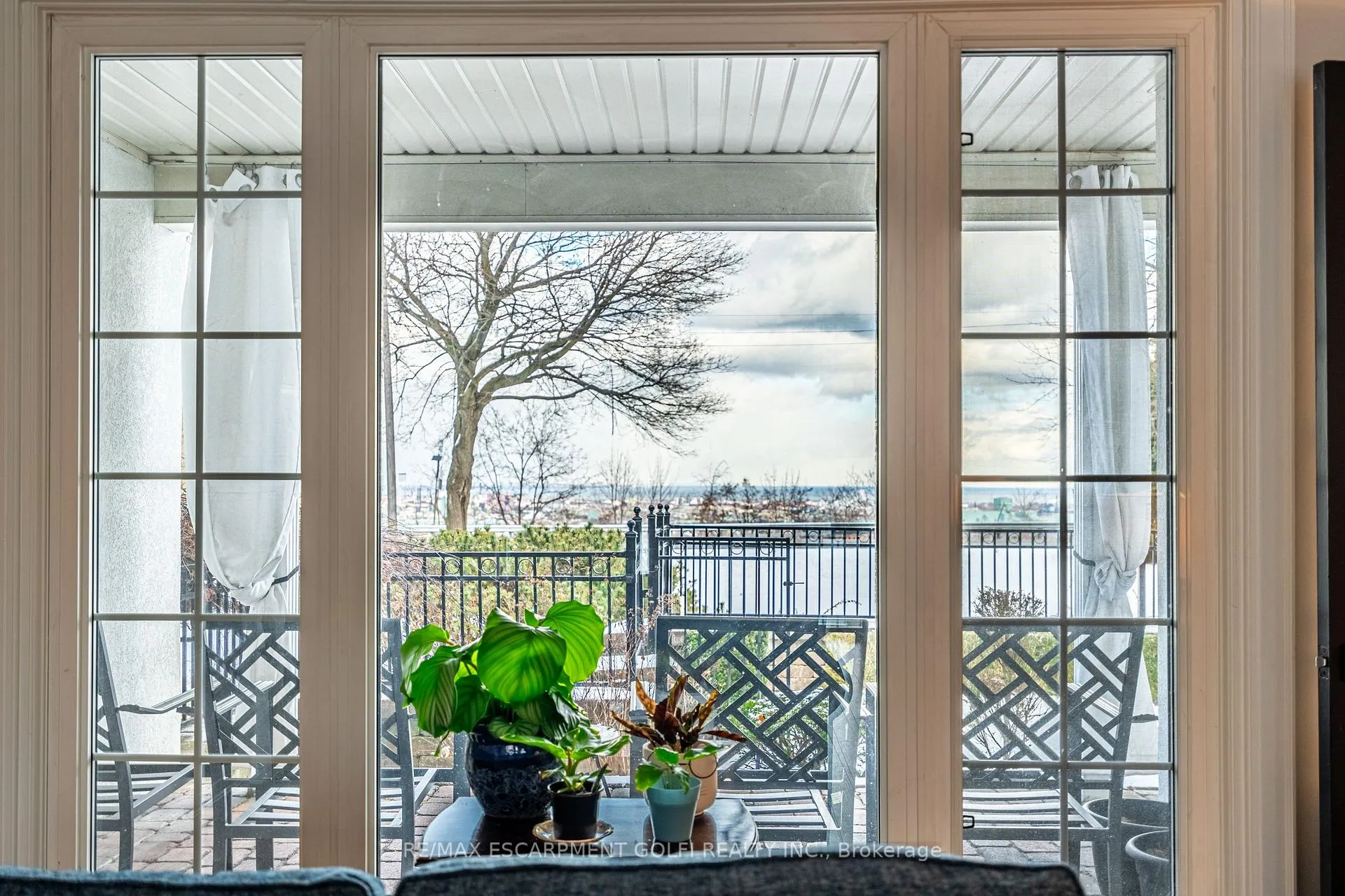 Photo 21 of 122 Mountain Brow Boulevard, Hamilton, Sherwood — HOMEH