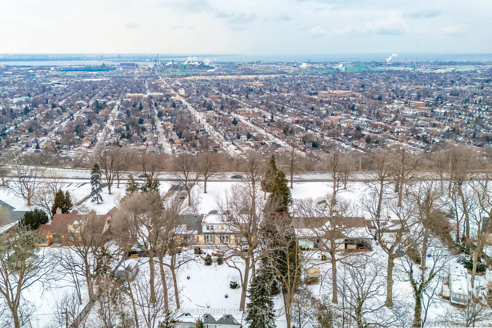Photo 40 of 122 Mountain Brow Boulevard, Hamilton, Sherwood — HOMEH