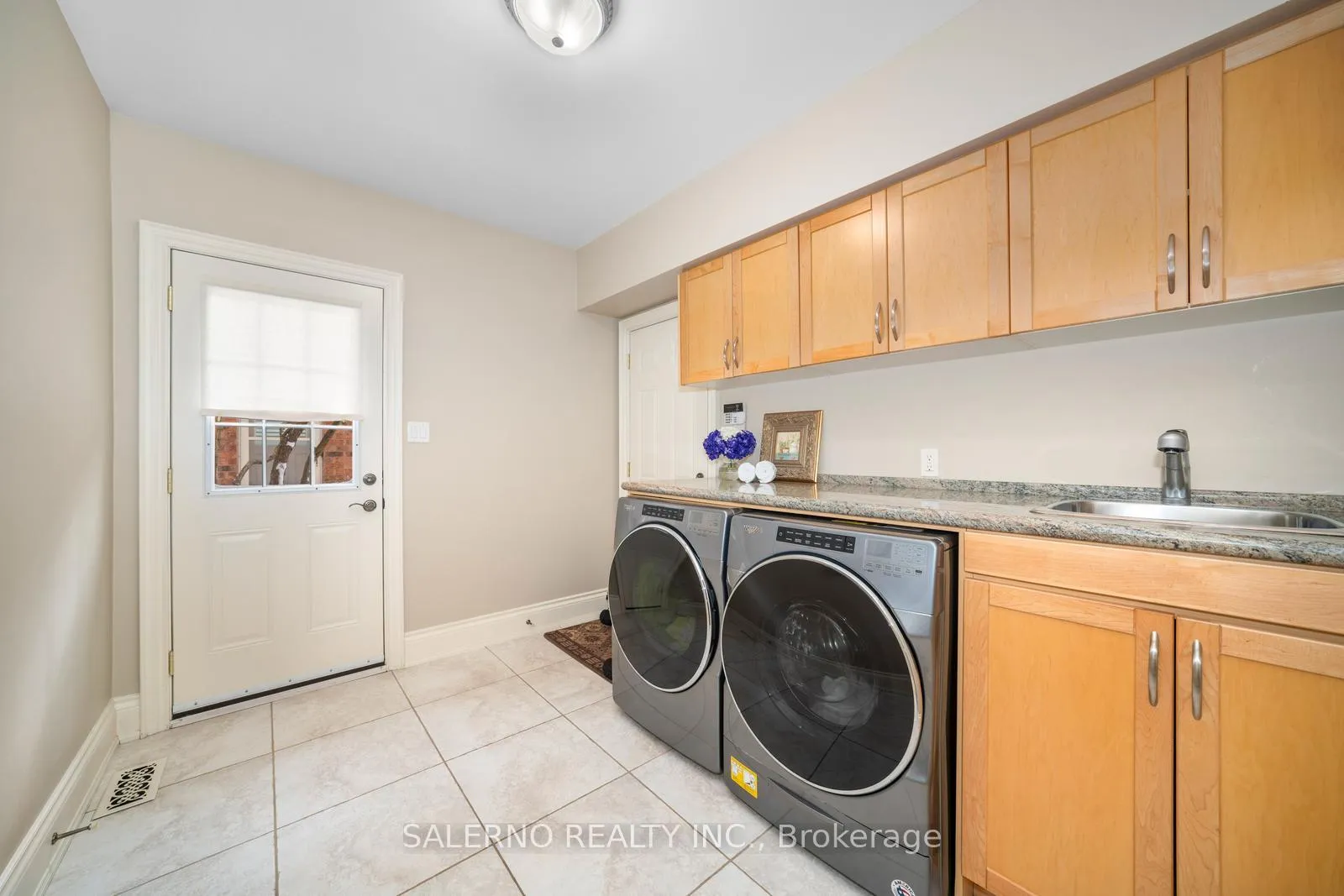 Photo 25 of 31 Olympia Gate, Vaughan, East Woodbridge — HOMEH